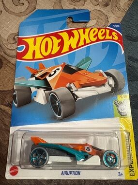 🛍️5/$20🛍️Hot Wheels “Airuption”